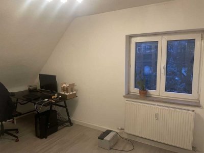 Modernisierte 3-Zimmer-Wohnung mit neuer EBK in Bestlage Leonberg