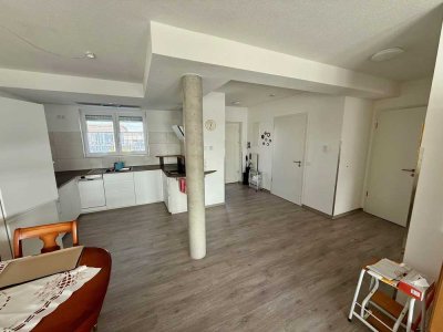 Neuwertige 2-Zimmer-Wohnung mit Aufzug, TG & Loggia – barrierefrei