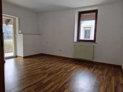 Sanierte Doppelhaushälfte in Kusel mit Einbauküche