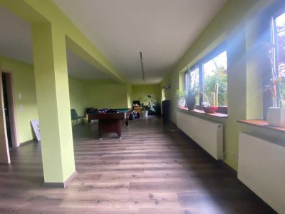 Schöne und neuwertige 1-Zimmer-Erdgeschosswohnung in Waldbrunn