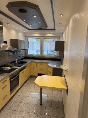 Luxuriöse 3-Zimmer-Wohnung mit Balkon in Köln, Erstbezug 2025