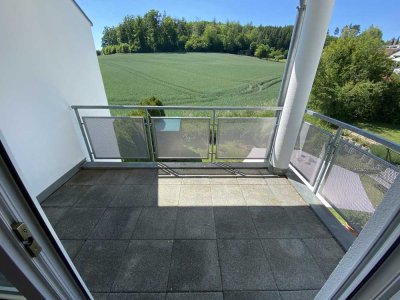 Blick ins Grüne: 4-Raum-Maisonette-Wohnung mit zwei Terrassen und Studio