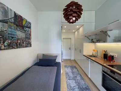 Fully furnished, cosy boutique Apartment within Banking district