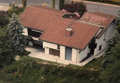 Einfamilienhaus mit Potenzial – Niedrigste Gewerbesteuer in Bayern