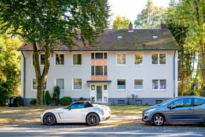Schöne renovierte 2-Zimmerwohnung mit großer Küche und Balkon