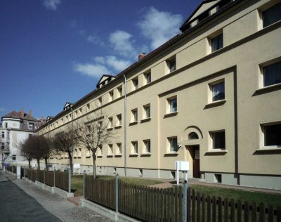 2-Raum-Wohnung mit Badewanne im Stadtzentrum Geras