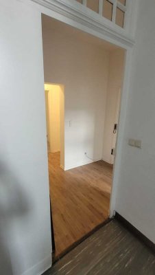 Schöne und vollständig renovierte 2-Raum-Wohnung in Essen