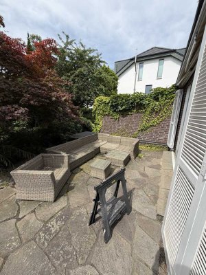 Maisonettewohnung in Lohausen mit Garten