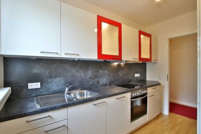 Innenstadt - Modernisierte 2-Raum Wohnung, möbliert