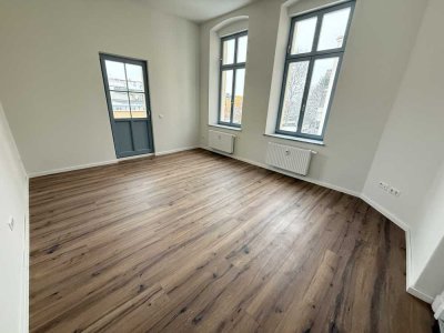ERSTBEZUG! 1. oder 2. OG? Moderne 4-Raumwohnung mit Tageslichtbad & Balkon, Stellplatz möglich!