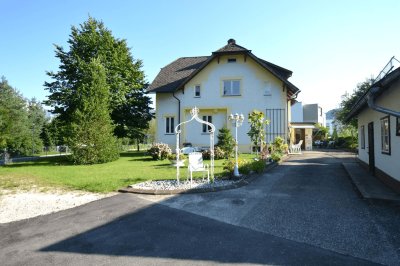 Altmünster: Altbauvilla in zentraler Bestlage zu verkaufen / Bauträgergrundstück