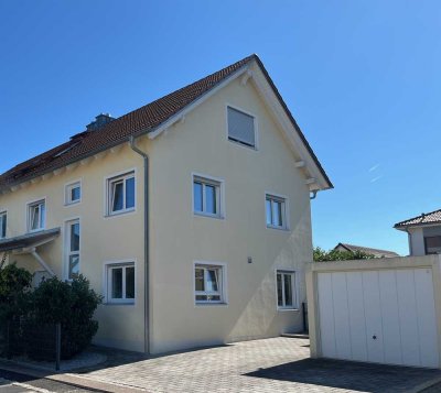 Familienfreundliche DHH mit 150 m² Wohnfläche - provisionsfrei