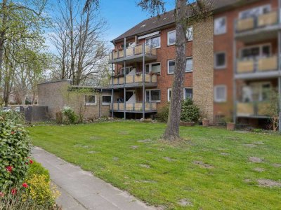 Gepflegte 2-Zimmer-Endetagen-Wohnung mit Balkon im grünen Groß Borstel in Hamburg