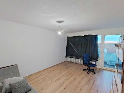 Großzügig geschnittene 3-Zimmer-Wohnung mit BALKON und modernem Wannenbad