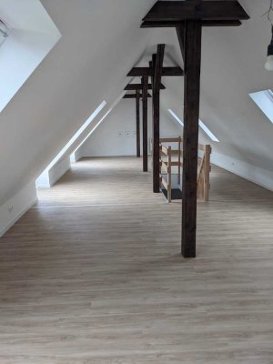 TOP-sanierte 3-Zi.-Maisonette-Wohnung