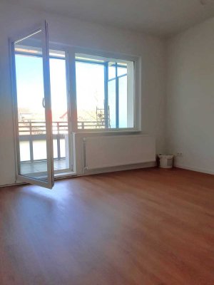 3-Zimmer-Whg. mit großem Balkon