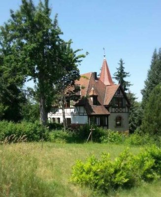Romantische Villa mit herrlichem Grundstück am Stadtrand von Heilbronn!