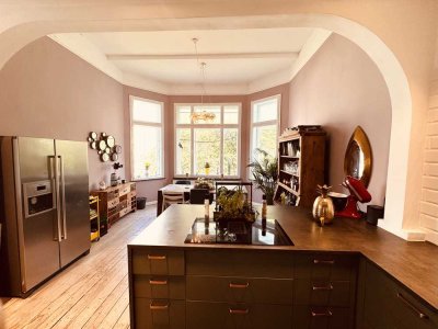 Neusanierte 145qm  3- Zimmer Wohnung mit Terrasse auf Wunsch möbliert