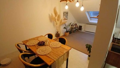 3-Zimmer DG-Wohnung in Würzburg/Versbach