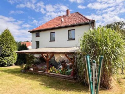 Interessantes Zweifamilienhaus in ruhiger Randlage!