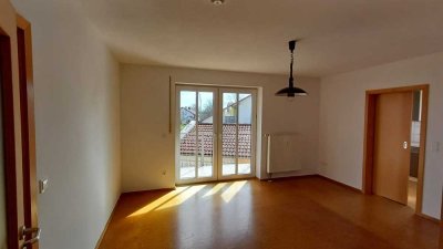 Ansprechende und gepflegte 2-Raum-Wohnung mit geh. Innenausstattung Balkon und EBK in Landau Isar