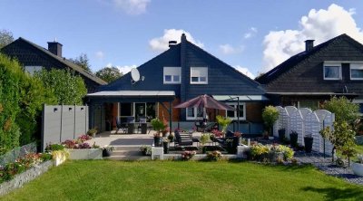 Geräumiges und modernisiertes Reihenhaus mit großem Garten in Ennigerloh - Kreis Warendorf (NRW)