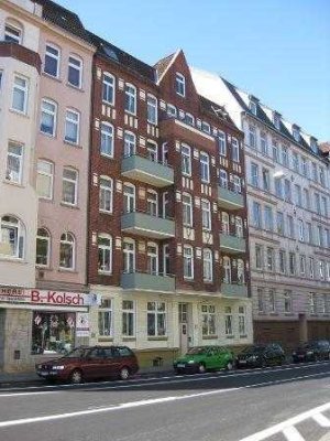 Zentral gelegene 3 Zimmer Altbauwohnung zu vermieten!