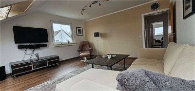 VOLL- MÖBLIERTE 3-Zimmer, Erstbezug, alle Kosten inclusiv, modern, Balkon, Stellplatz, Keller