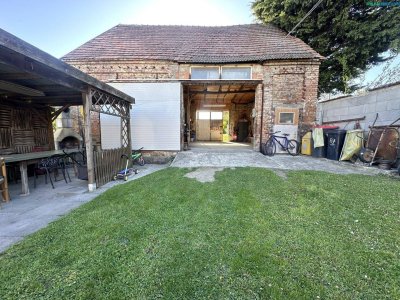 Idyllisches Einfamilienhaus mit Wintergarten &amp; Werkstatt/ Garage!