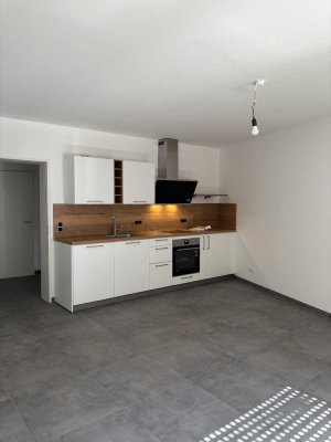 Ansprechende und vollständig renovierte 2-Zimmer-Wohnung in Mayen