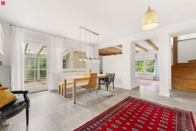 Lichtdurchflutetes Einfamilienhaus mit traumhaft hohen Decken!