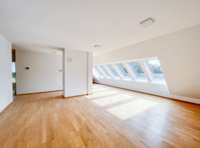 112 m2 Dachgeschosswohnung mit 11 m2 Balkon in Untermauerbach in absoluter Grünruhelage!