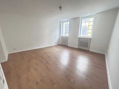 Stilvolle, sanierte 2-Raum-Wohnung in Königswinter