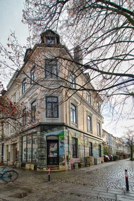 Ostertor ! Helle Altbau-Wohnung mit Balkon, Dachterrasse uns PKW-Stellplatz