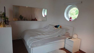 Komplett möblierte 1-Zimmer-Wohnung mit Balkon und EBK in Oestrich-Winkel, verfügbar ab 1. August