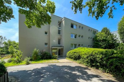 1 Zimmer –  renoviert – ruhige Lage – Einbauküche