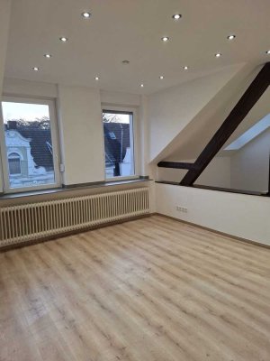 Sanierte 3-Zimmer-Wohnung, WG geeignet, mit Gäste WC