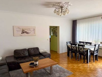 Helle 4-Zimmer-Wohnung mit Balkon in Köln-Weiden