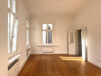 Erstbezug Nahe Dom! sehr hell, großzügiges Wohnen/Kochen/Essen, Wannen-/Duschbad mit Fenster,