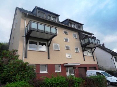 Helle 2,0-Zimmer-Wohnung mit Balkon in gepflegter Wohnanlage zu vermieten