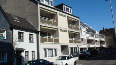 Schönes DG-Appartement in zentraler Lage von Opladen