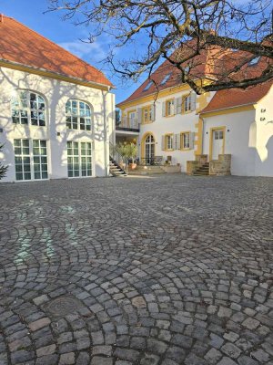 Exklusives Single-/Pärchen-Apartment mit offener Wohnküche und Galerie – Jagdhaus