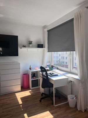 2-Zimmer Wohnung im 3. OG mit Aufzug in Calenberger Neustadt