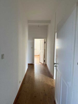 Schöne 4-Zimmer-Wohnung mit Dachterrasse