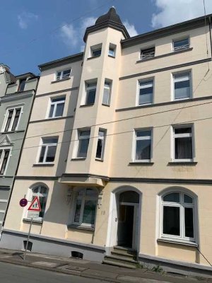 Geschmackvoll sanierte Altbauwohnung in ruhiger Seitenstraße im Herzen von Vohwinkel