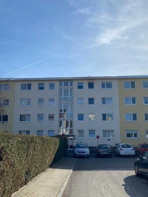 Renovierte 2-Raum-Wohnung mit Balkon und Einbauküche in Oberschleißheim