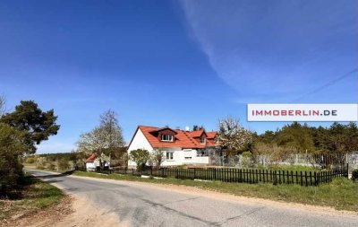 IMMOBERLIN.DE - Frisch sanierte Doppelhaushälfte mit Sonnengarten in ländlicher Wohlfühllage