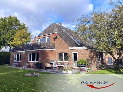 Gemeinde Süsel - Großzügiges Landhaus mit ELW und Nebengebäude