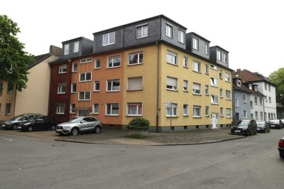 Erstbezug nach Teilsanierung: 4-Zimmer-Etagenwohnung im Herzen von Alt-Homberg