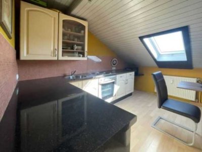 Ruhige, renovierte 4-Zimmer-Eigentumswohnung mit Gartenanteil